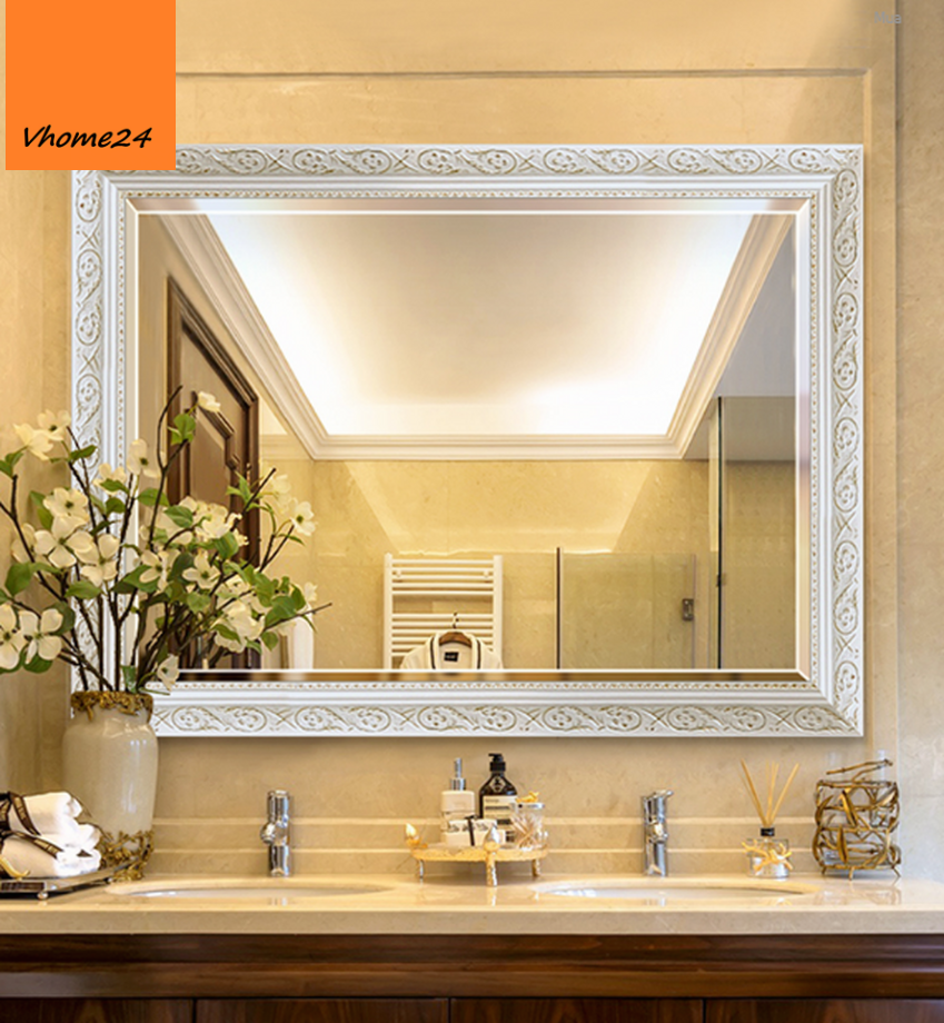 Gương tân cổ điển nhà tắm: Một chiếc gương tân cổ điển là bước nhảy vọt cho phòng tắm của bạn. Với những đường nét trang trí tinh xảo, vàng hồng và những chi tiết cổ điển, chiếc gương tân cổ điển của bạn sẽ mang lại cho không gian phòng tắm một nét độc đáo và trang nhã.
