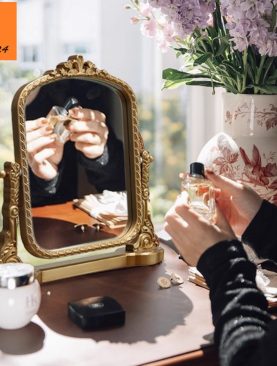 *GƯƠNG TRANG ĐIỂM ĐỂ BÀN VINTAGE GỖ XOAY 360 GTR269