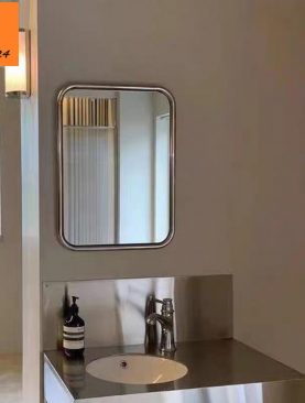 *GƯƠNG PHÒNG TẮM CHỮ NHẬT BO GÓC VIỀN INOX ỐNG GTR098B